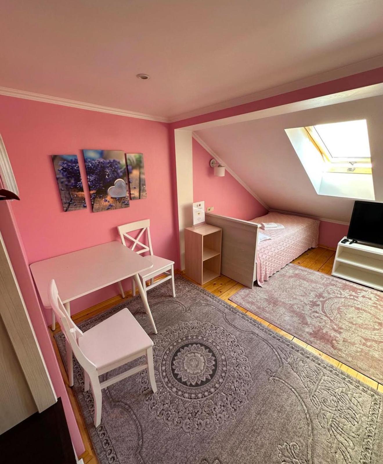 Аpartment For Lady Apartment Chernivtsi Exterior photo